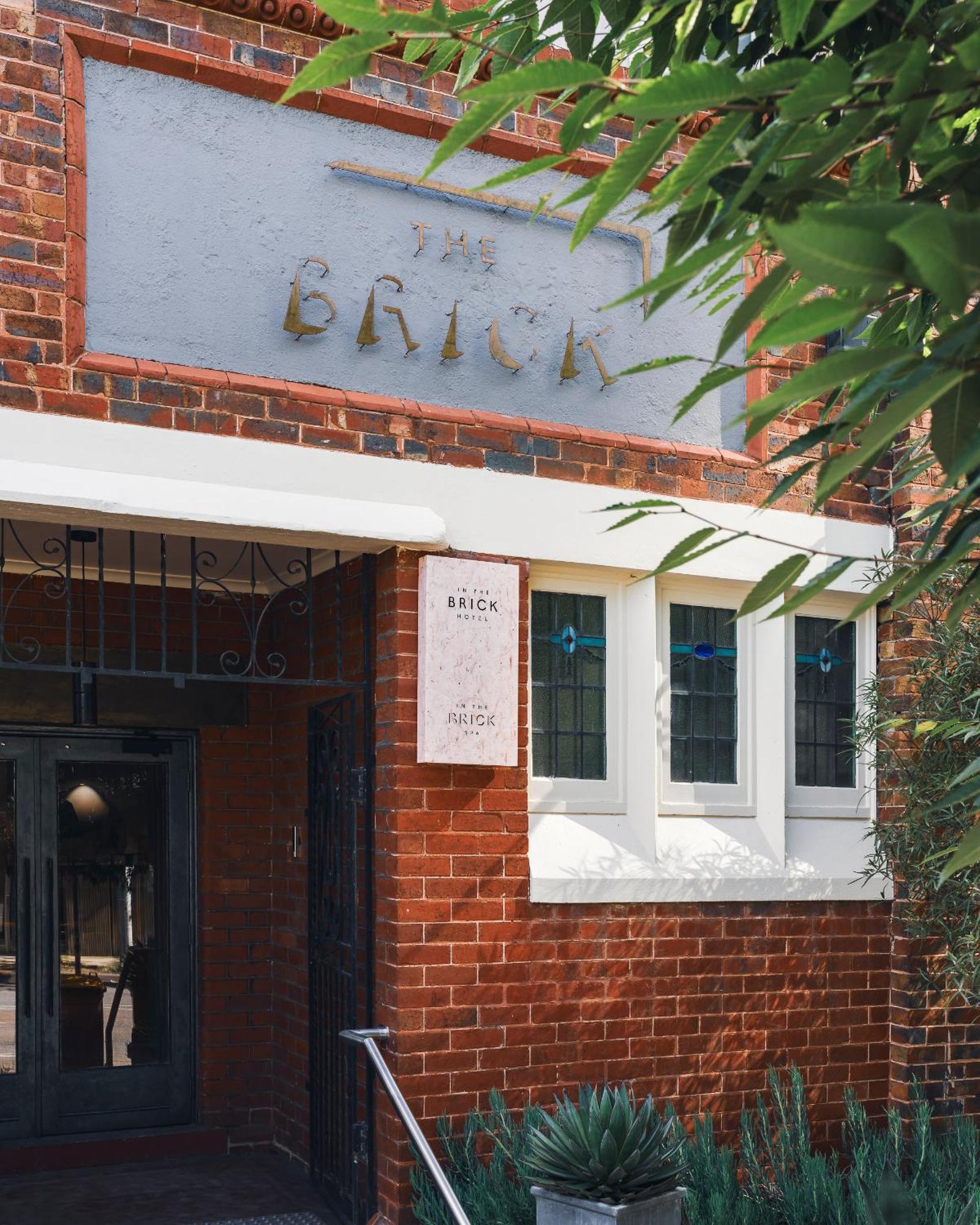 In The Brick Spa And Hotel Melbourne Exterior photo
